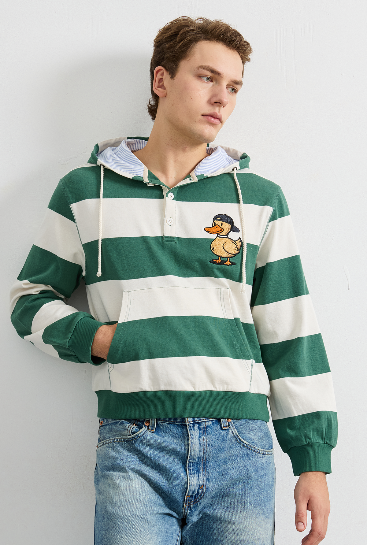 BOLD STRIPED EMBROIDERED PATCH HOODIE - Green (2)